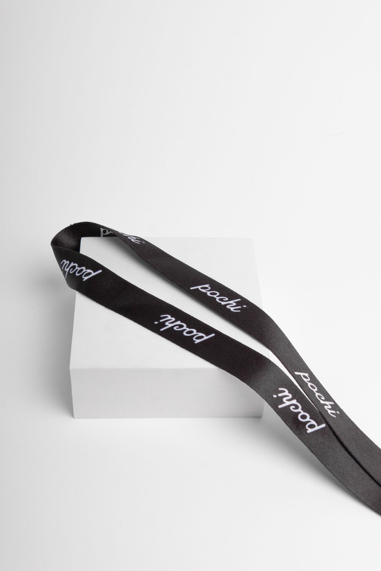 Pochi Lanyard